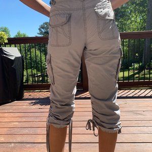 Very Cute & Lightweight Capri's